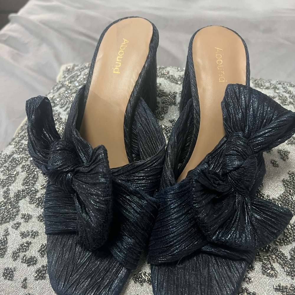 Abound Shimmering Navy Bow Mules